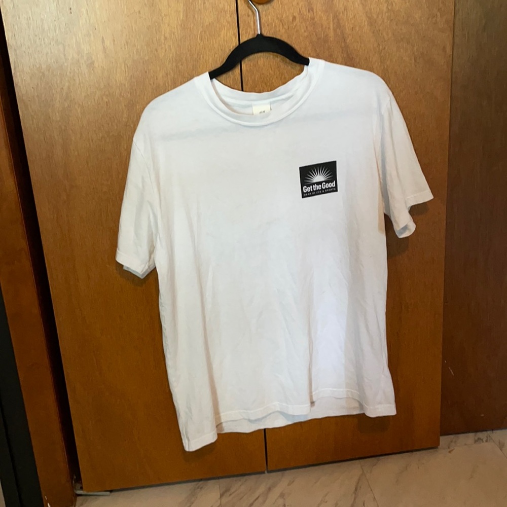 White designed men’s tee